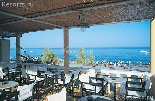Kamari Beach Hotel 4